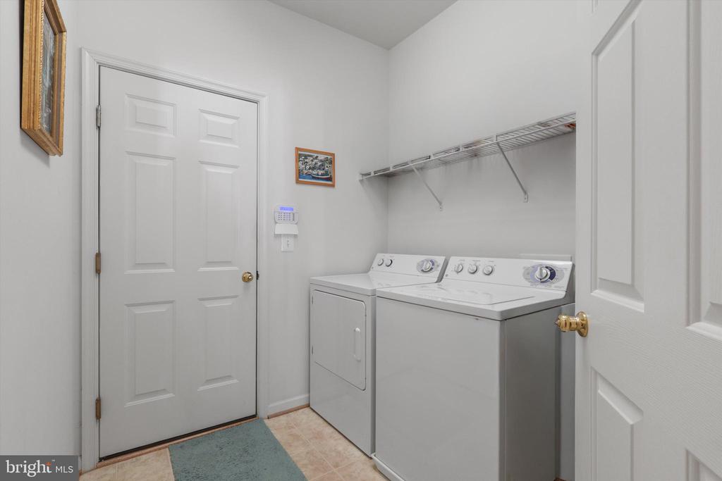 5417 E RICH MOUNTAIN WAY, FREDERICKSBURG, Virginia 22407, 3 Bedrooms Bedrooms, ,4 BathroomsBathrooms,Residential,5417 E RICH MOUNTAIN WAY,VASP2039938 MLS # VASP2039938