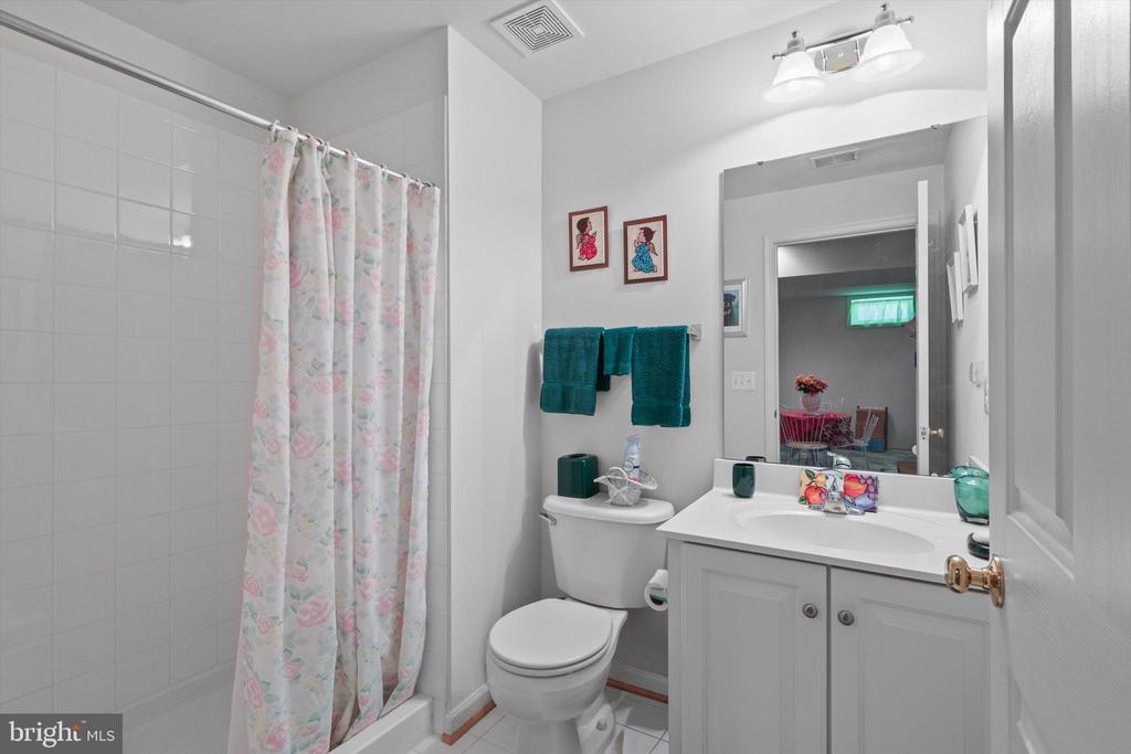 5417 E RICH MOUNTAIN WAY, FREDERICKSBURG, Virginia 22407, 3 Bedrooms Bedrooms, ,4 BathroomsBathrooms,Residential,5417 E RICH MOUNTAIN WAY,VASP2039938 MLS # VASP2039938