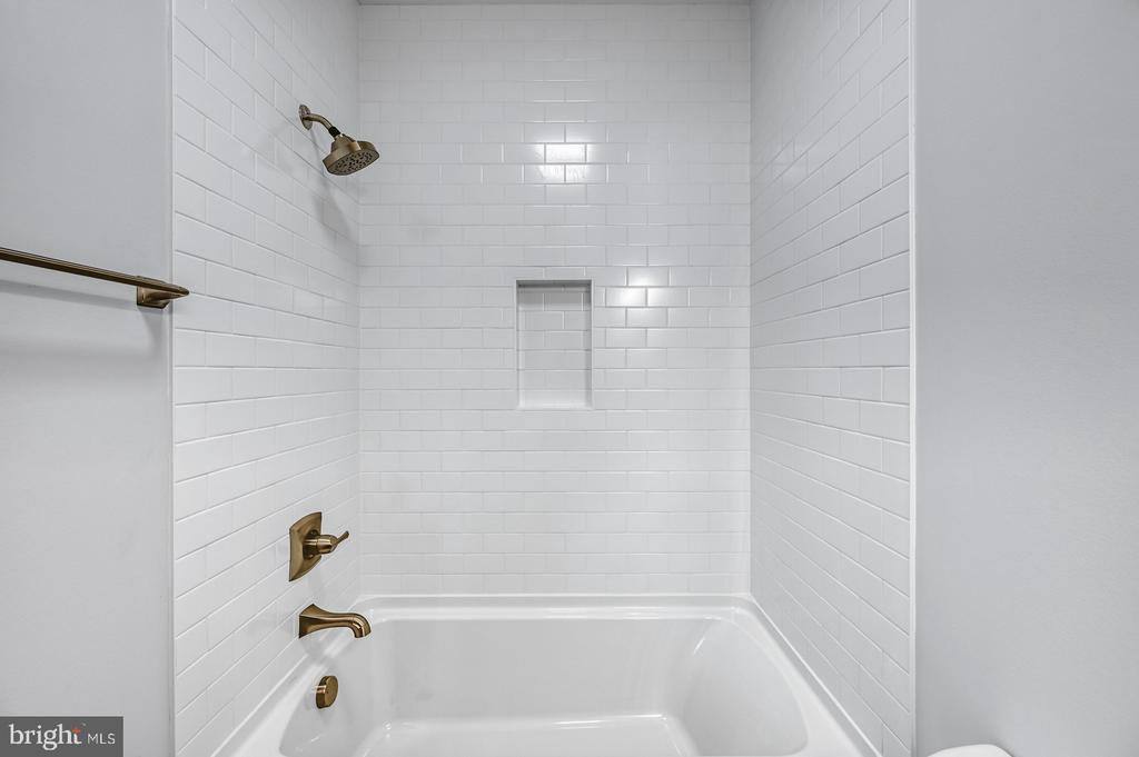 11604 BURTON CT, BUMPASS, Virginia 23024, 3 Bedrooms Bedrooms, ,2 BathroomsBathrooms,Residential,11604 BURTON CT,VASP2039840 MLS # VASP2039840