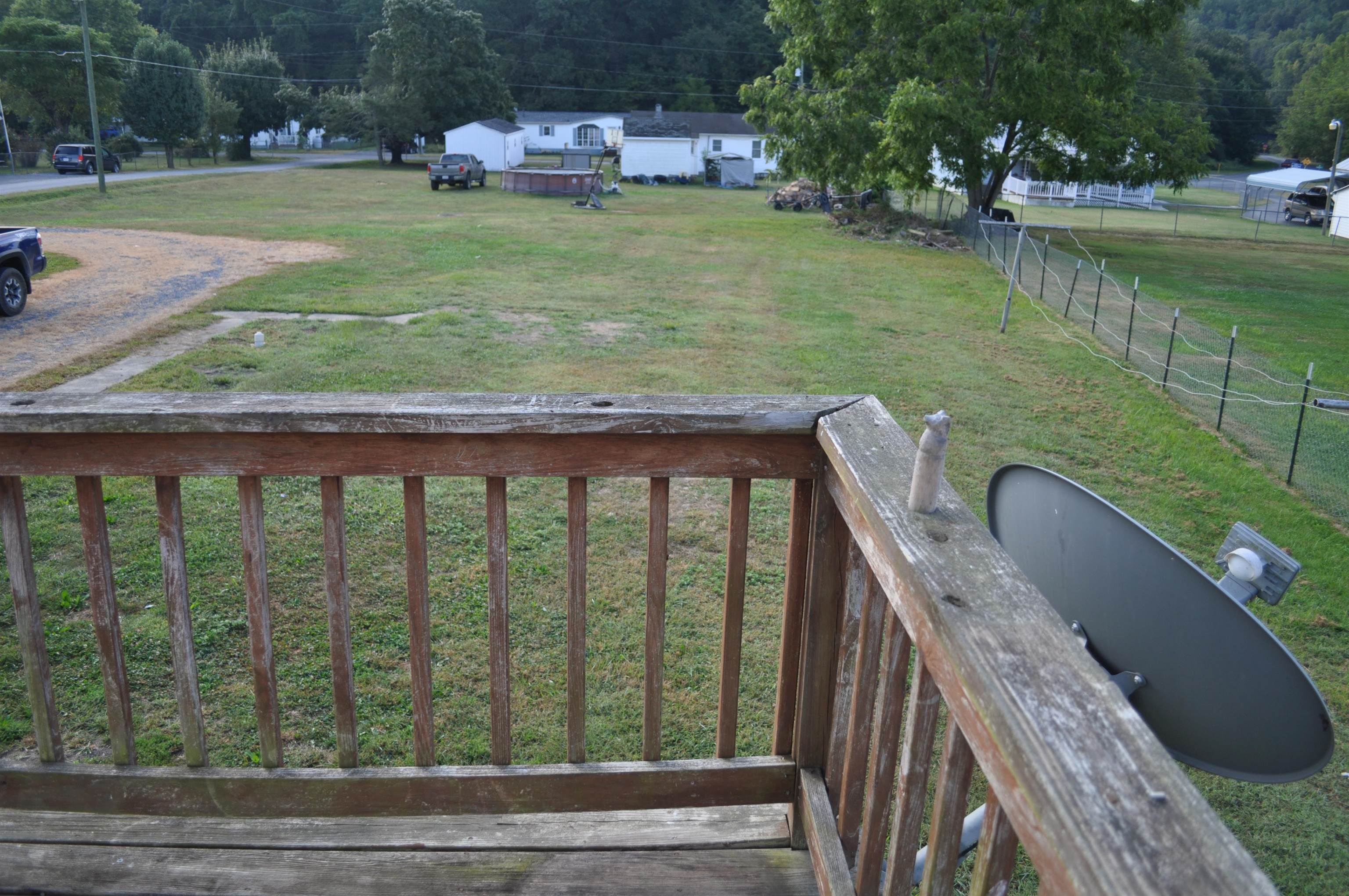 151 E CRAIG ST, CRAIGSVILLE, Virginia 24430, 3 Bedrooms Bedrooms, ,1 BathroomBathrooms,Residential,151 E CRAIG ST,668784 MLS # 668784