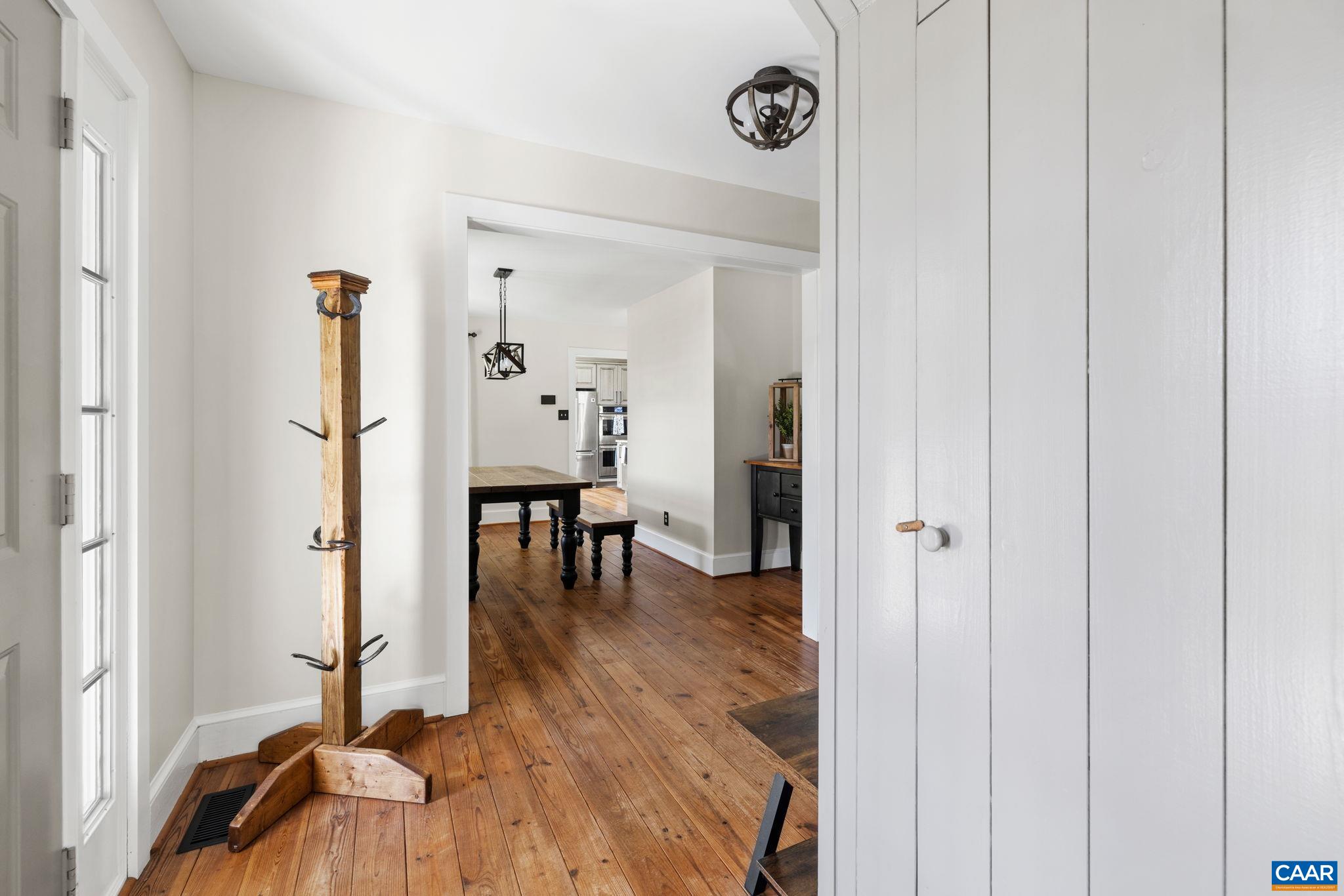 6256 OLD BUCKINGHAM RD, POWHATAN, Virginia 23139, 4 Bedrooms Bedrooms, ,2 BathroomsBathrooms,Residential,6256 OLD BUCKINGHAM RD,674215 MLS # 674215