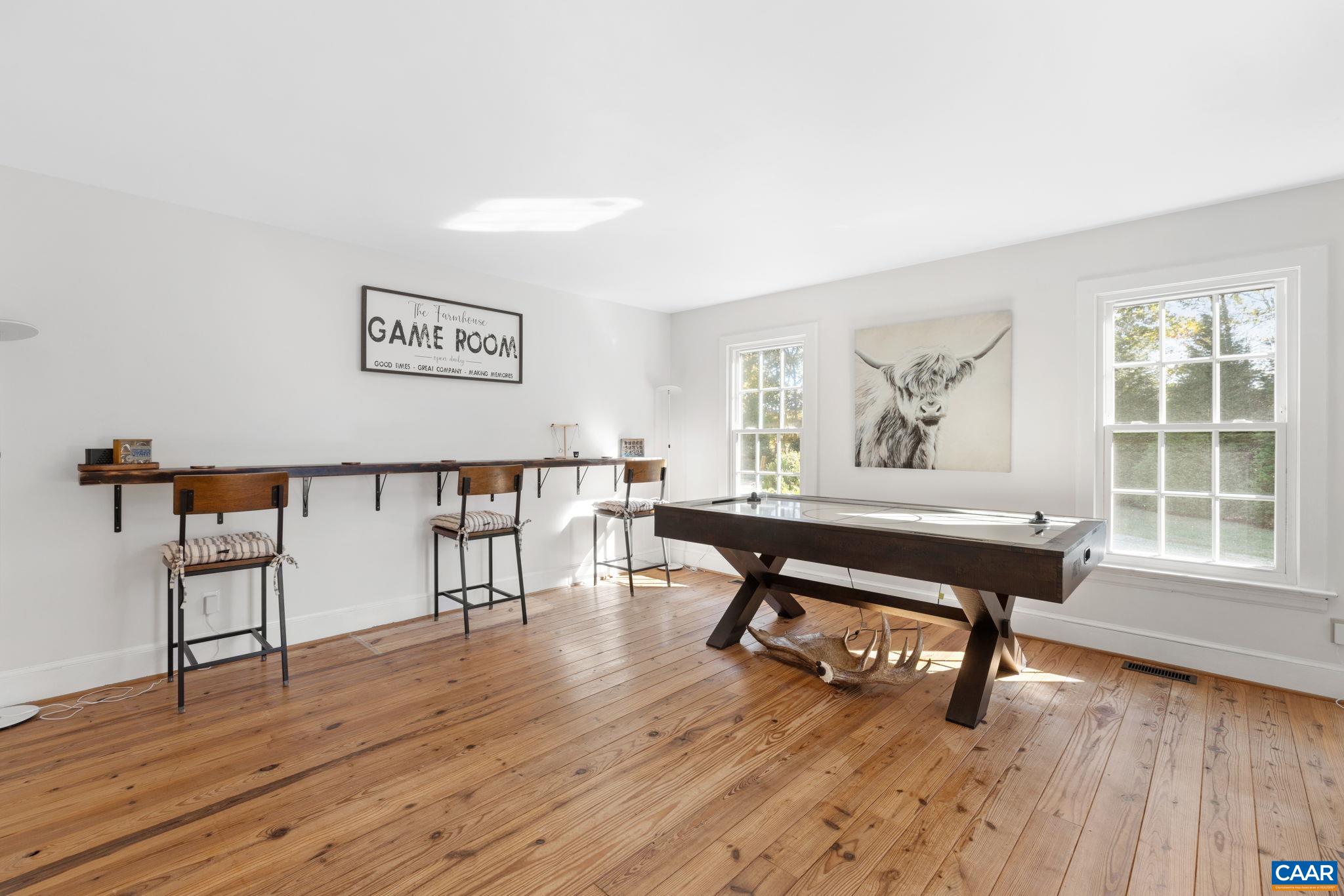 6256 OLD BUCKINGHAM RD, POWHATAN, Virginia 23139, 4 Bedrooms Bedrooms, ,2 BathroomsBathrooms,Residential,6256 OLD BUCKINGHAM RD,674215 MLS # 674215