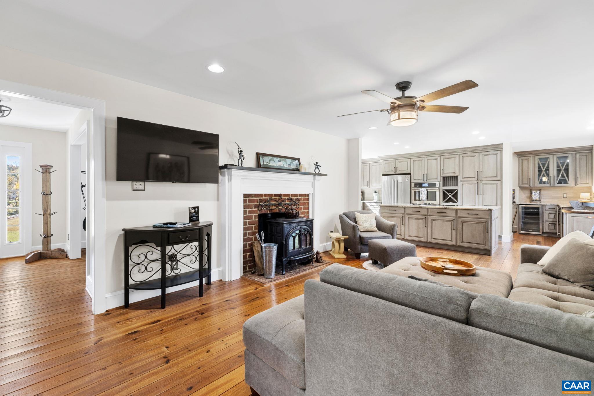 6256 OLD BUCKINGHAM RD, POWHATAN, Virginia 23139, 4 Bedrooms Bedrooms, ,2 BathroomsBathrooms,Residential,6256 OLD BUCKINGHAM RD,674215 MLS # 674215