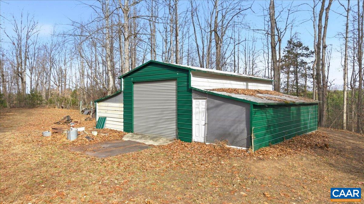 6256 OLD BUCKINGHAM RD, POWHATAN, Virginia 23139, 4 Bedrooms Bedrooms, ,2 BathroomsBathrooms,Residential,6256 OLD BUCKINGHAM RD,674215 MLS # 674215