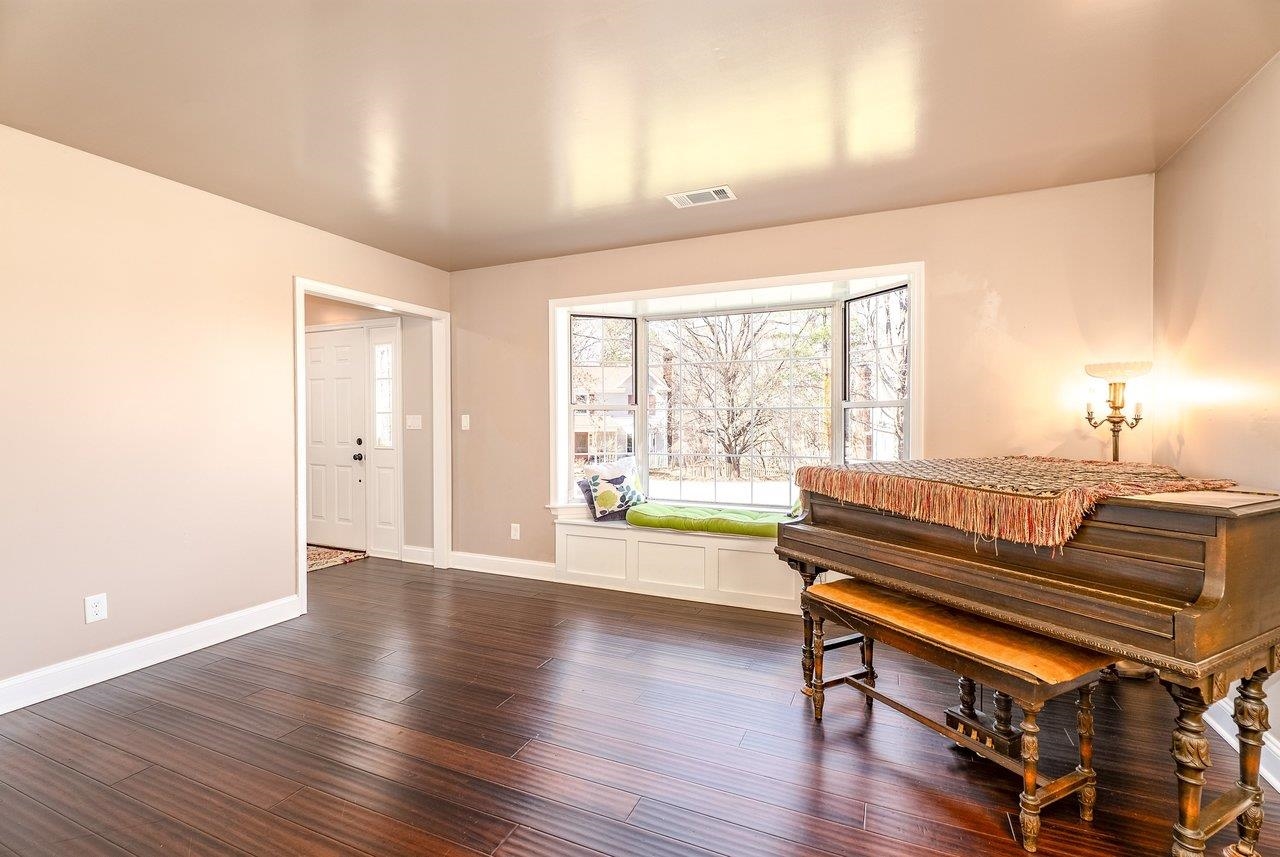 908 ROYER DR, CHARLOTTESVILLE, Virginia 22902, 4 Bedrooms Bedrooms, ,2 BathroomsBathrooms,Residential,908 ROYER DR,674219 MLS # 674219