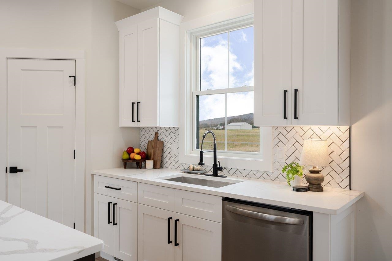 5115 RETRIEVER LN, MCGAHEYSVILLE, Virginia 22840, 4 Bedrooms Bedrooms, ,2 BathroomsBathrooms,Residential,5115 RETRIEVER LN,674220 MLS # 674220