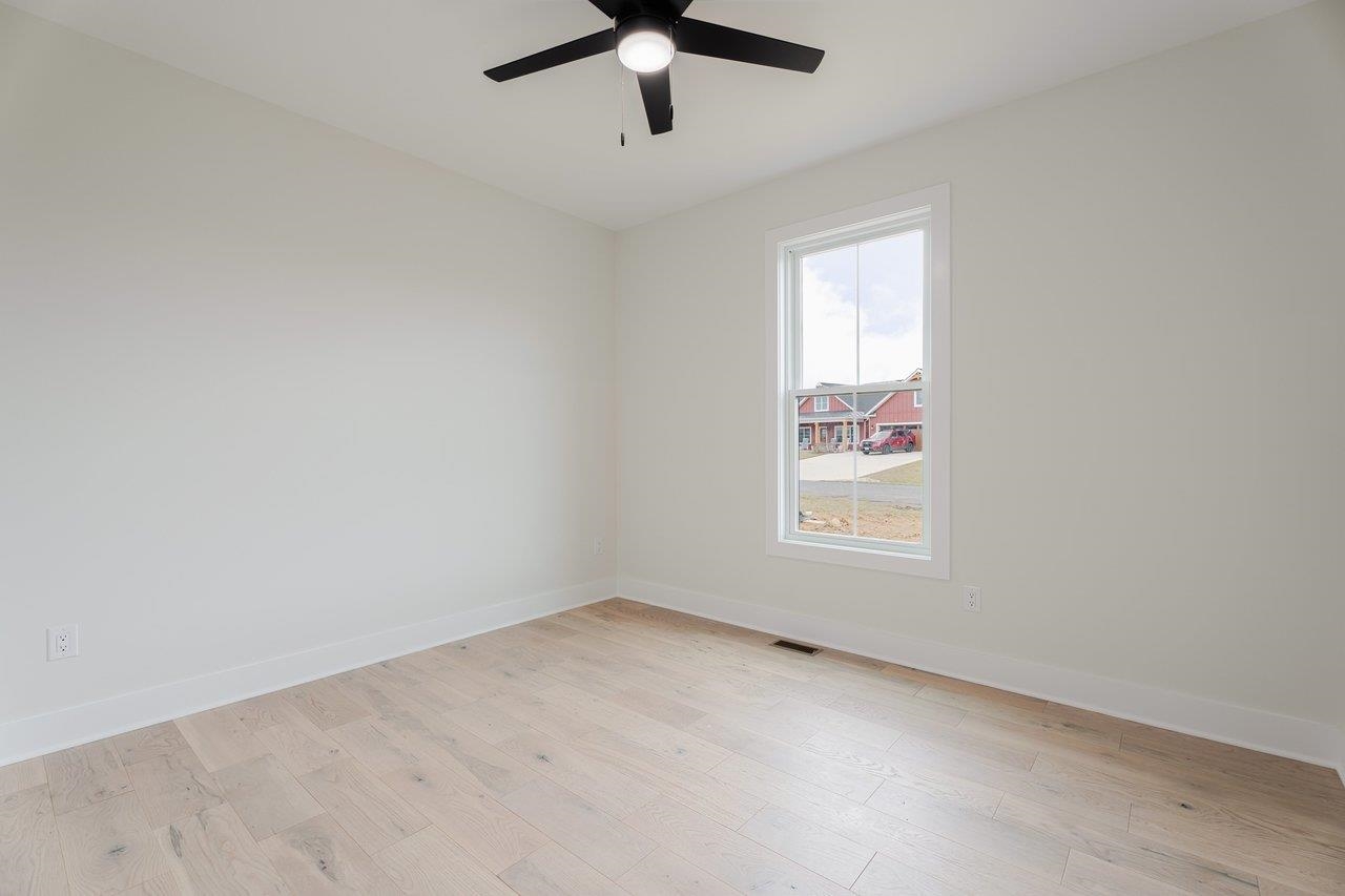 5115 RETRIEVER LN, MCGAHEYSVILLE, Virginia 22840, 4 Bedrooms Bedrooms, ,2 BathroomsBathrooms,Residential,5115 RETRIEVER LN,674220 MLS # 674220