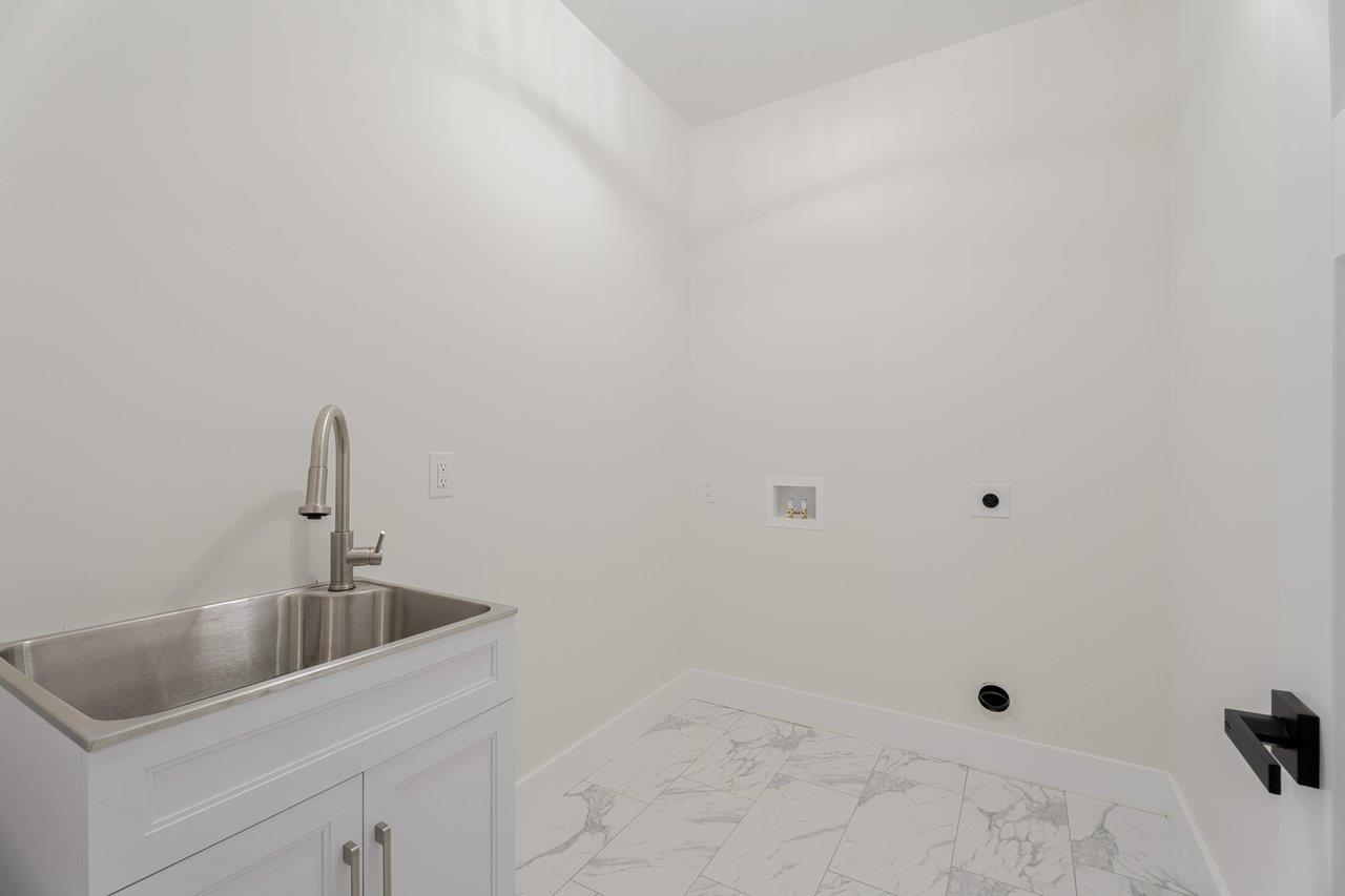 5115 RETRIEVER LN, MCGAHEYSVILLE, Virginia 22840, 4 Bedrooms Bedrooms, ,2 BathroomsBathrooms,Residential,5115 RETRIEVER LN,674220 MLS # 674220