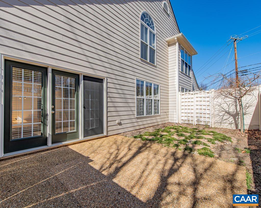 1315 GATE POST LN, CHARLOTTESVILLE, Virginia 22901, 3 Bedrooms Bedrooms, ,2 BathroomsBathrooms,Residential,1315 GATE POST LN,674227 MLS # 674227