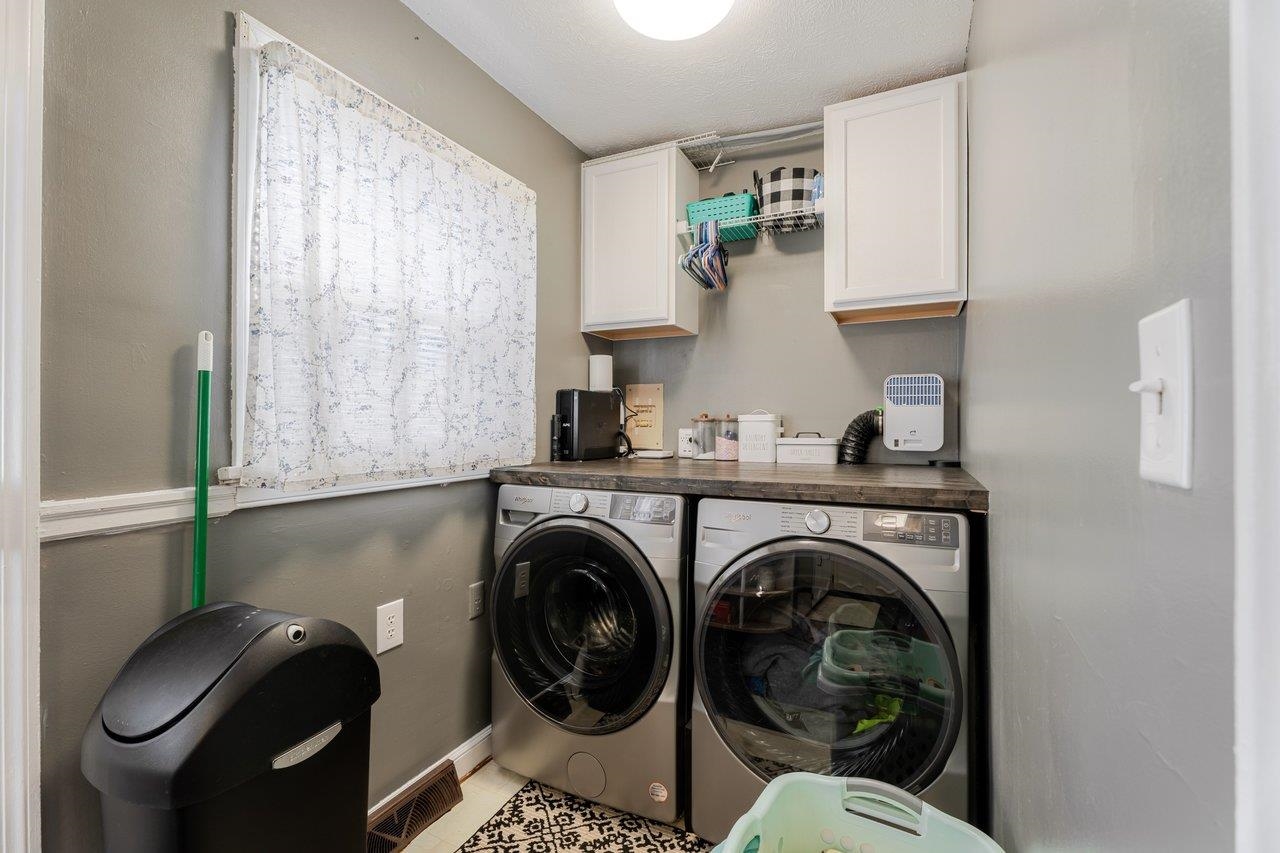 104 JACKSON AVE, ELKTON, Virginia 22827, 4 Bedrooms Bedrooms, ,1 BathroomBathrooms,Residential,104 JACKSON AVE,674228 MLS # 674228