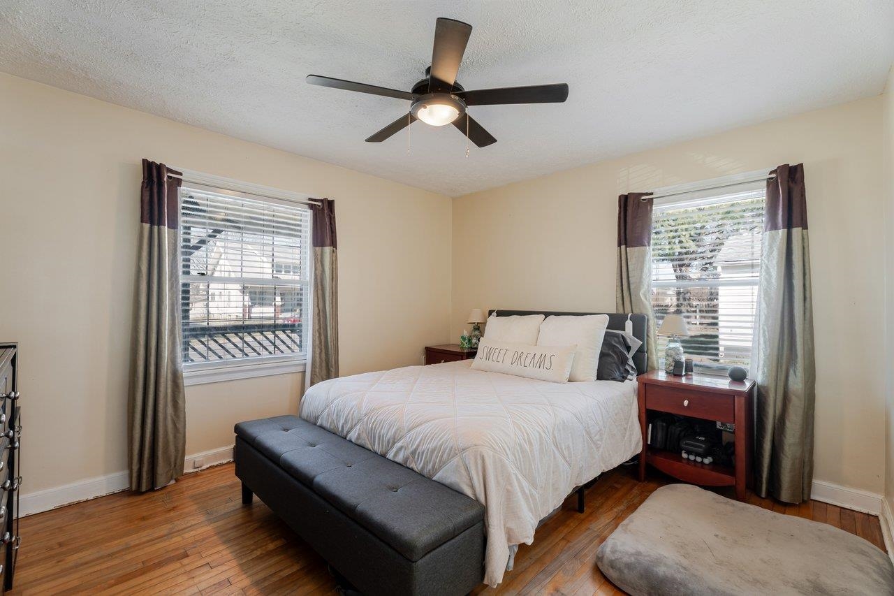 104 JACKSON AVE, ELKTON, Virginia 22827, 4 Bedrooms Bedrooms, ,1 BathroomBathrooms,Residential,104 JACKSON AVE,674228 MLS # 674228