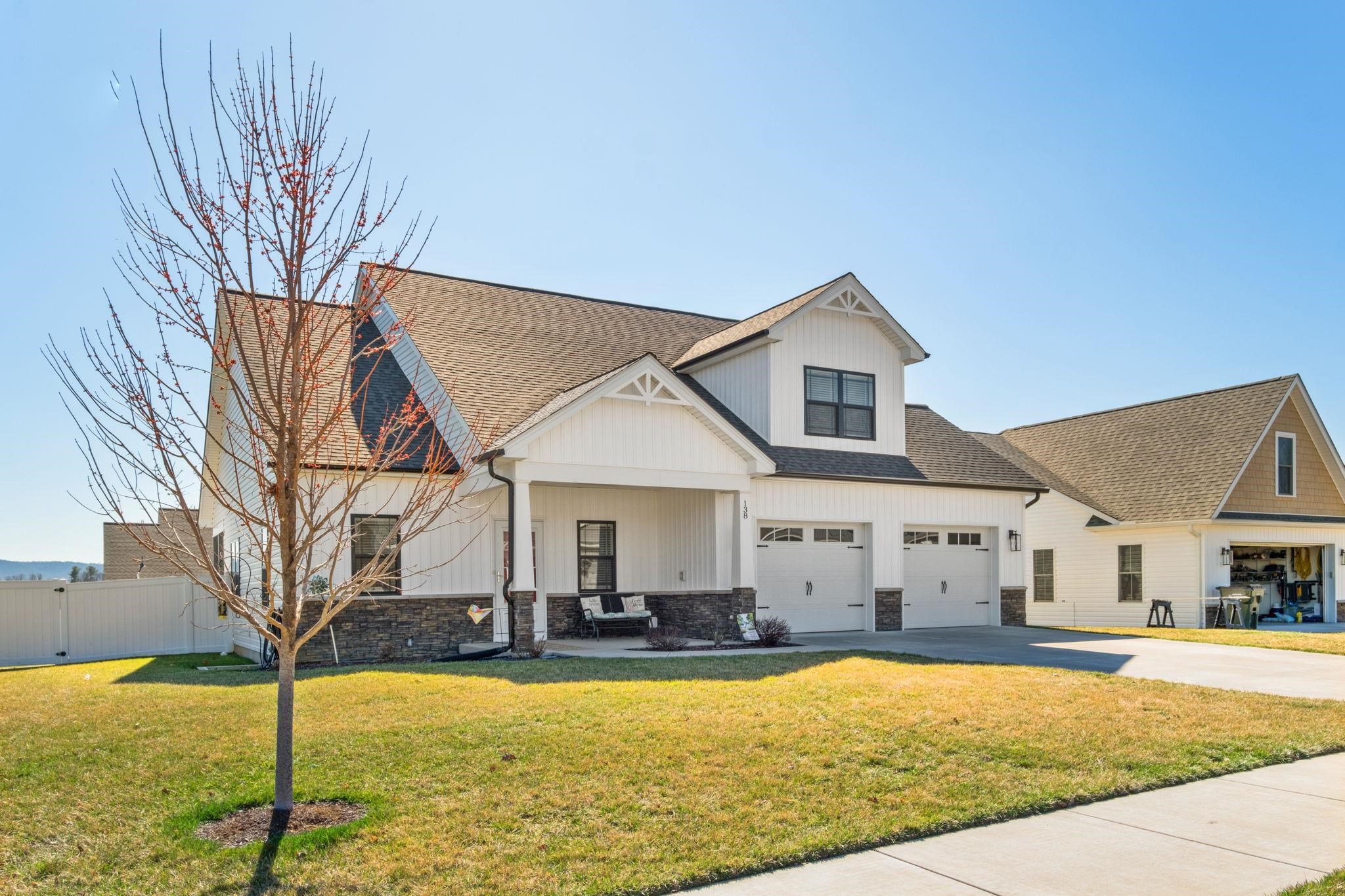 138 LINDBURGH DR, WAYNESBORO, Virginia 22980, 4 Bedrooms Bedrooms, ,2 BathroomsBathrooms,Residential,138 LINDBURGH DR,674226 MLS # 674226