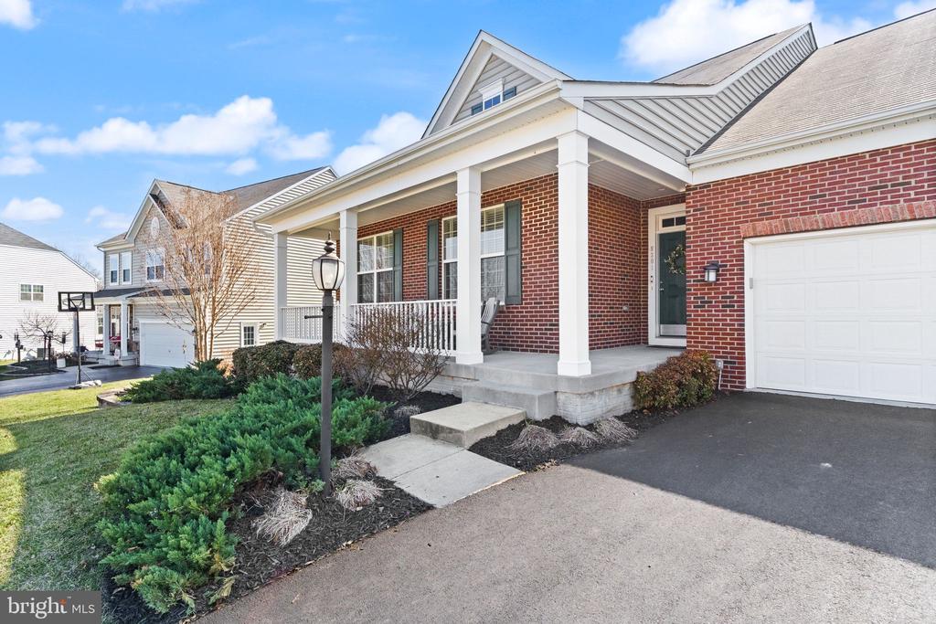 8301 LUCY AVE, WARRENTON, Virginia, 4 Bedrooms Bedrooms, ,4 BathroomsBathrooms,Residential,8301 LUCY AVE,VAFQ2020560 MLS # VAFQ2020560