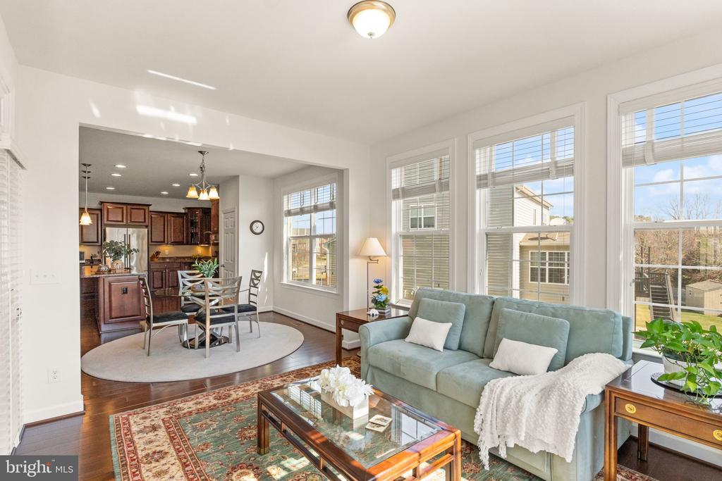 8301 LUCY AVE, WARRENTON, Virginia, 4 Bedrooms Bedrooms, ,4 BathroomsBathrooms,Residential,8301 LUCY AVE,VAFQ2020560 MLS # VAFQ2020560