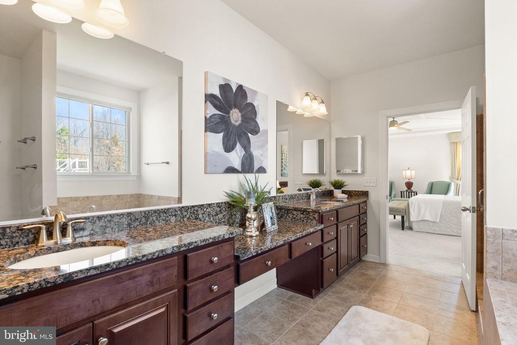 8301 LUCY AVE, WARRENTON, Virginia, 4 Bedrooms Bedrooms, ,4 BathroomsBathrooms,Residential,8301 LUCY AVE,VAFQ2020560 MLS # VAFQ2020560