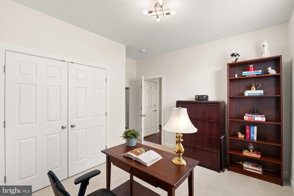 8301 LUCY AVE, WARRENTON, Virginia, 4 Bedrooms Bedrooms, ,4 BathroomsBathrooms,Residential,8301 LUCY AVE,VAFQ2020560 MLS # VAFQ2020560