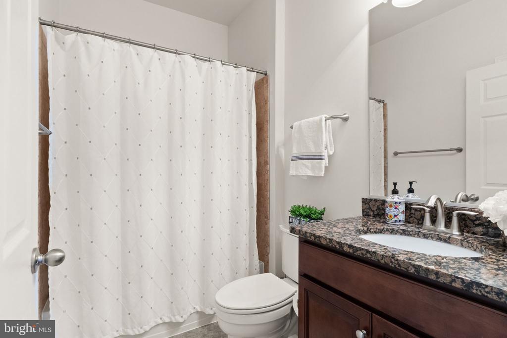 8301 LUCY AVE, WARRENTON, Virginia, 4 Bedrooms Bedrooms, ,4 BathroomsBathrooms,Residential,8301 LUCY AVE,VAFQ2020560 MLS # VAFQ2020560