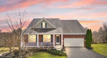 8301 LUCY AVE, WARRENTON, Virginia, 4 Bedrooms Bedrooms, ,4 BathroomsBathrooms,Residential,8301 LUCY AVE,VAFQ2020560 MLS # VAFQ2020560