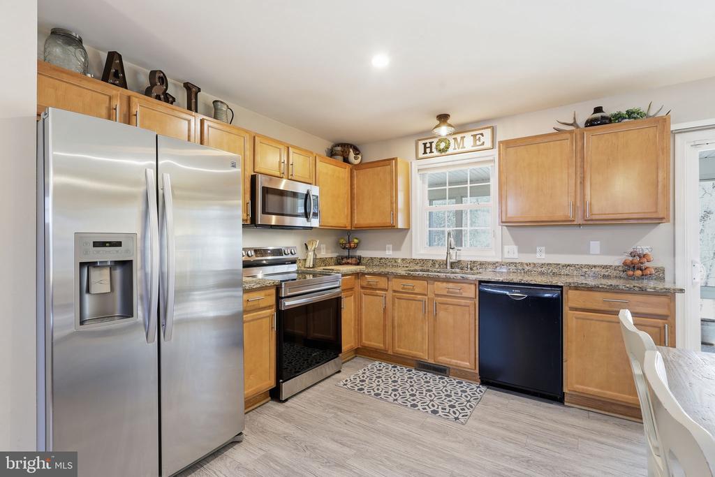 9411 BROCK RD, SPOTSYLVANIA, Virginia 22553, 3 Bedrooms Bedrooms, ,3 BathroomsBathrooms,Residential,9411 BROCK RD,VASP2039378 MLS # VASP2039378