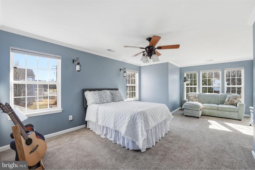 12223 RIVERTON CT, REMINGTON, Virginia 22734, 4 Bedrooms Bedrooms, ,2 BathroomsBathrooms,Residential,12223 RIVERTON CT,VAFQ2020672 MLS # VAFQ2020672