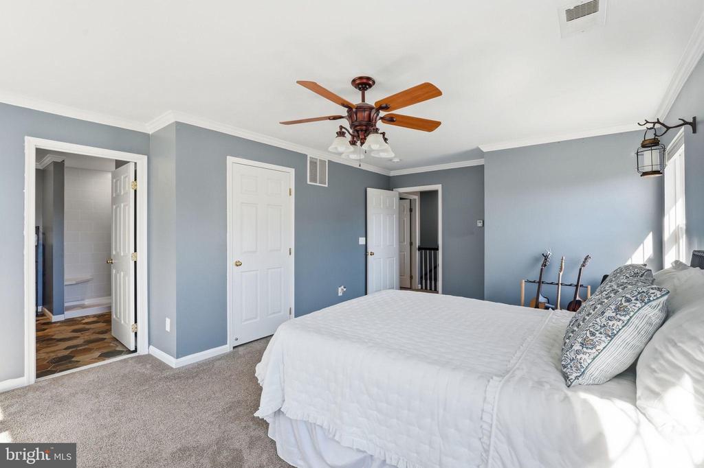 12223 RIVERTON CT, REMINGTON, Virginia 22734, 4 Bedrooms Bedrooms, ,2 BathroomsBathrooms,Residential,12223 RIVERTON CT,VAFQ2020672 MLS # VAFQ2020672