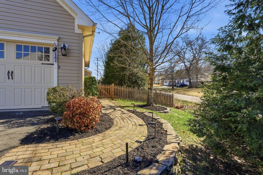 12223 RIVERTON CT, REMINGTON, Virginia 22734, 4 Bedrooms Bedrooms, ,2 BathroomsBathrooms,Residential,12223 RIVERTON CT,VAFQ2020672 MLS # VAFQ2020672