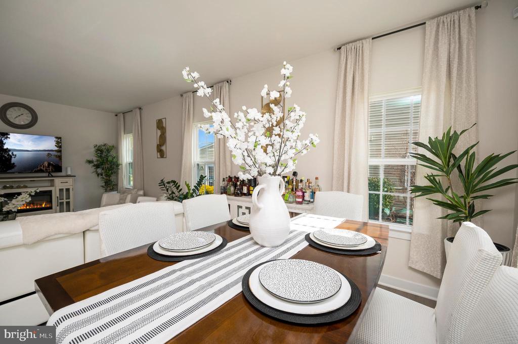 5432 HOLLEY OAK LN, FREDERICKSBURG, Virginia 22407, 4 Bedrooms Bedrooms, ,3 BathroomsBathrooms,Residential,5432 HOLLEY OAK LN,VASP2038896 MLS # VASP2038896