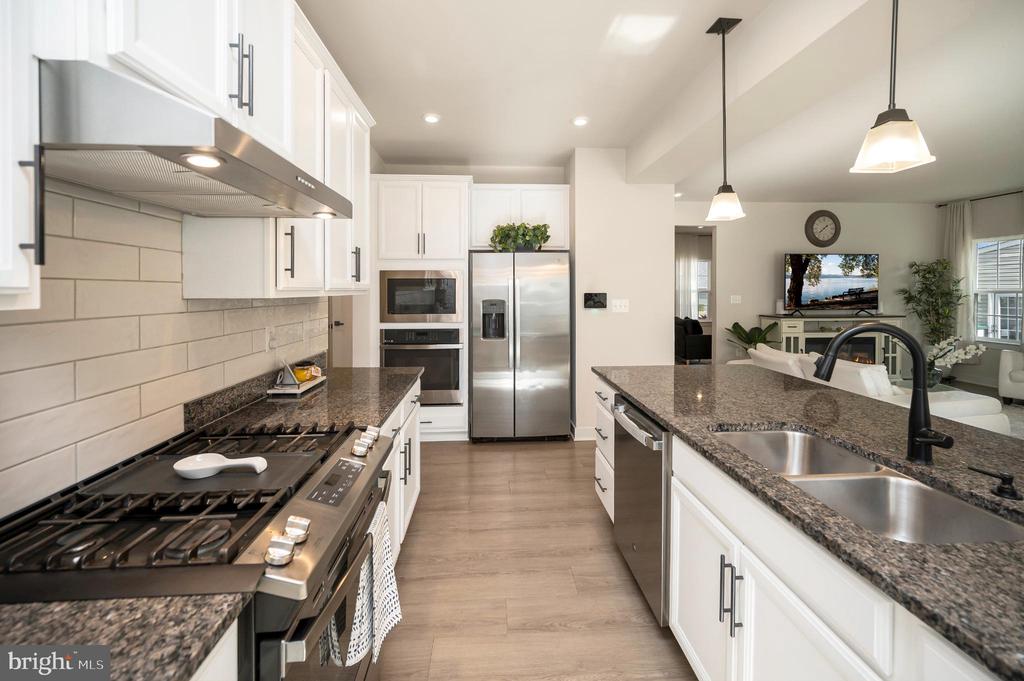 5432 HOLLEY OAK LN, FREDERICKSBURG, Virginia 22407, 4 Bedrooms Bedrooms, ,3 BathroomsBathrooms,Residential,5432 HOLLEY OAK LN,VASP2038896 MLS # VASP2038896