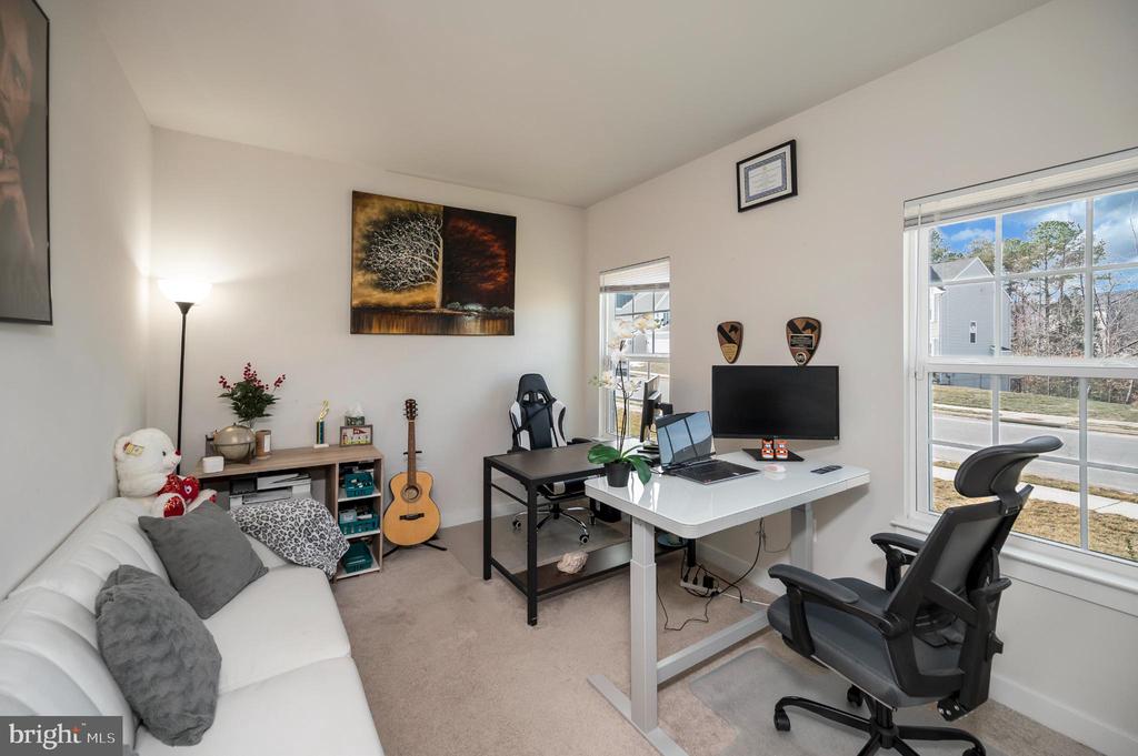 5432 HOLLEY OAK LN, FREDERICKSBURG, Virginia 22407, 4 Bedrooms Bedrooms, ,3 BathroomsBathrooms,Residential,5432 HOLLEY OAK LN,VASP2038896 MLS # VASP2038896