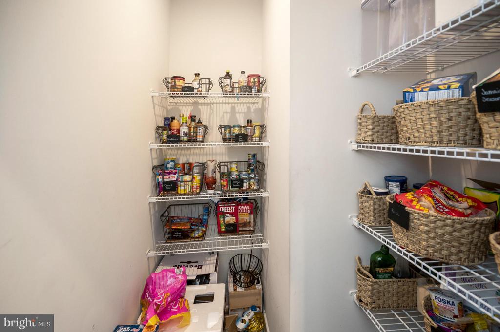 5432 HOLLEY OAK LN, FREDERICKSBURG, Virginia 22407, 4 Bedrooms Bedrooms, ,3 BathroomsBathrooms,Residential,5432 HOLLEY OAK LN,VASP2038896 MLS # VASP2038896