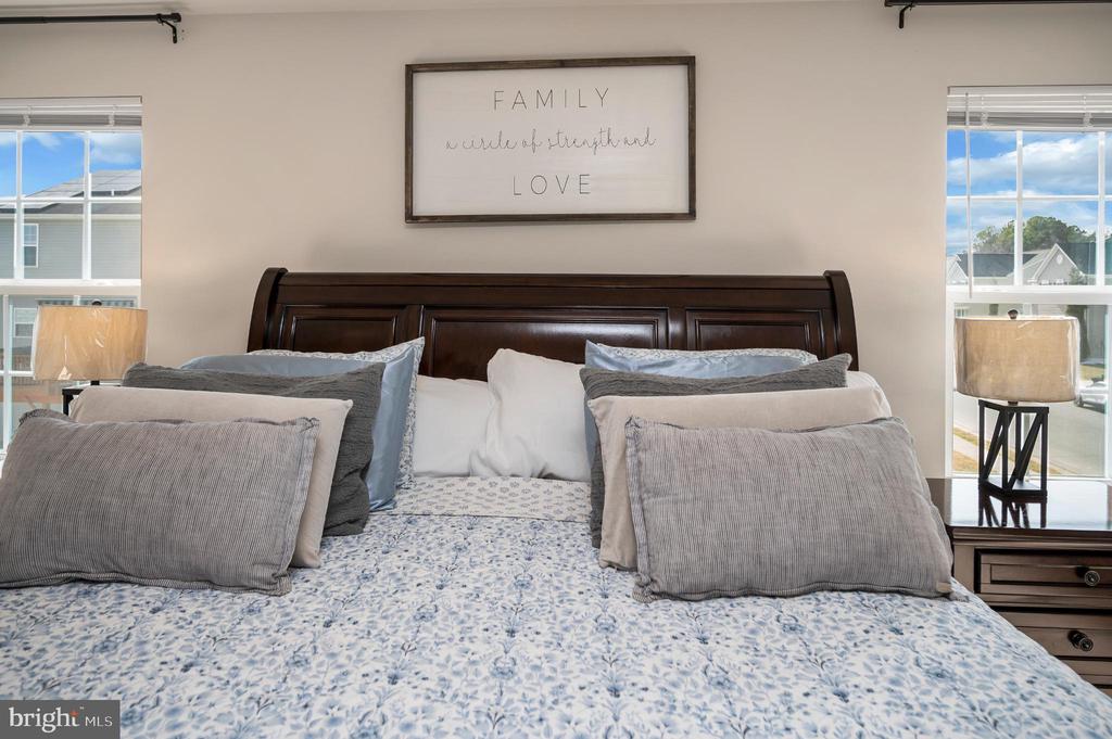 5432 HOLLEY OAK LN, FREDERICKSBURG, Virginia 22407, 4 Bedrooms Bedrooms, ,3 BathroomsBathrooms,Residential,5432 HOLLEY OAK LN,VASP2038896 MLS # VASP2038896