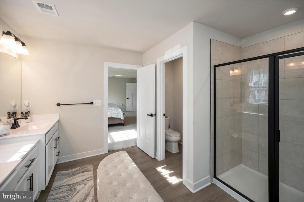 5432 HOLLEY OAK LN, FREDERICKSBURG, Virginia 22407, 4 Bedrooms Bedrooms, ,3 BathroomsBathrooms,Residential,5432 HOLLEY OAK LN,VASP2038896 MLS # VASP2038896