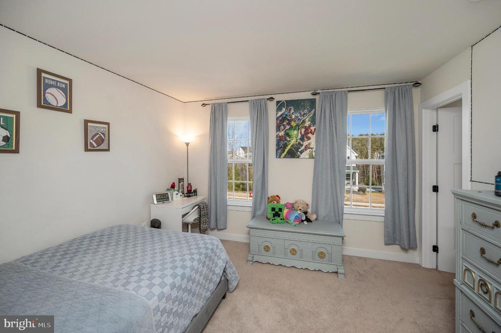 5432 HOLLEY OAK LN, FREDERICKSBURG, Virginia 22407, 4 Bedrooms Bedrooms, ,3 BathroomsBathrooms,Residential,5432 HOLLEY OAK LN,VASP2038896 MLS # VASP2038896