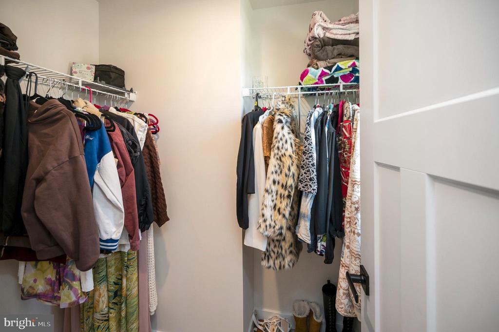 5432 HOLLEY OAK LN, FREDERICKSBURG, Virginia 22407, 4 Bedrooms Bedrooms, ,3 BathroomsBathrooms,Residential,5432 HOLLEY OAK LN,VASP2038896 MLS # VASP2038896