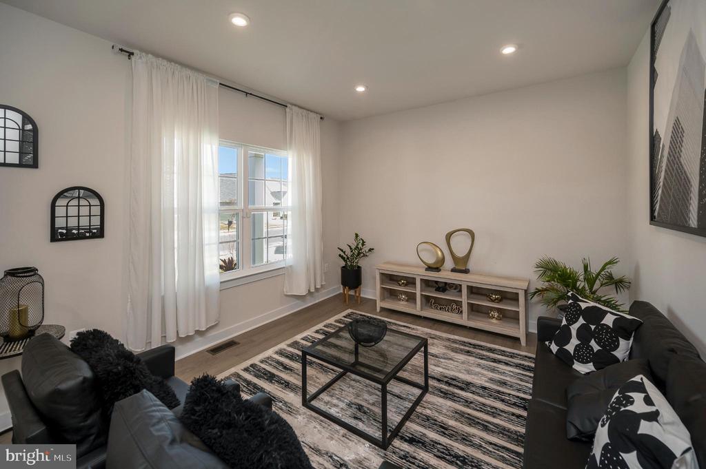 5432 HOLLEY OAK LN, FREDERICKSBURG, Virginia 22407, 4 Bedrooms Bedrooms, ,3 BathroomsBathrooms,Residential,5432 HOLLEY OAK LN,VASP2038896 MLS # VASP2038896