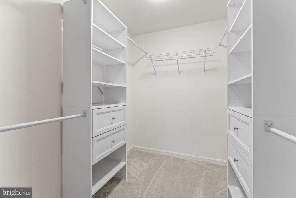 10111 OAT LANDS PL, FREDERICKSBURG, Virginia 22408, 3 Bedrooms Bedrooms, ,2 BathroomsBathrooms,Residential,10111 OAT LANDS PL,VASP2039518 MLS # VASP2039518