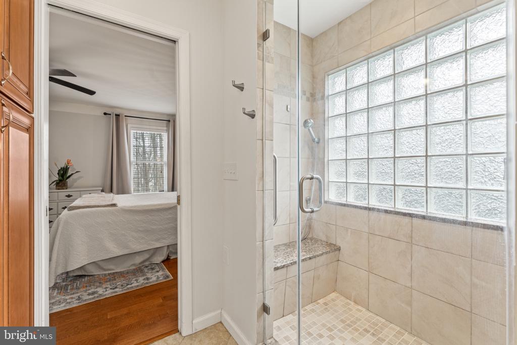 10111 OAT LANDS PL, FREDERICKSBURG, Virginia 22408, 3 Bedrooms Bedrooms, ,2 BathroomsBathrooms,Residential,10111 OAT LANDS PL,VASP2039518 MLS # VASP2039518