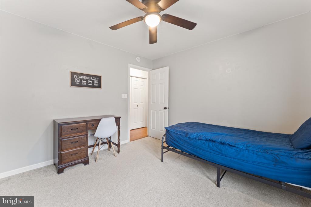 10111 OAT LANDS PL, FREDERICKSBURG, Virginia 22408, 3 Bedrooms Bedrooms, ,2 BathroomsBathrooms,Residential,10111 OAT LANDS PL,VASP2039518 MLS # VASP2039518