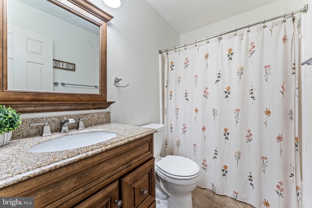 10111 OAT LANDS PL, FREDERICKSBURG, Virginia 22408, 3 Bedrooms Bedrooms, ,2 BathroomsBathrooms,Residential,10111 OAT LANDS PL,VASP2039518 MLS # VASP2039518