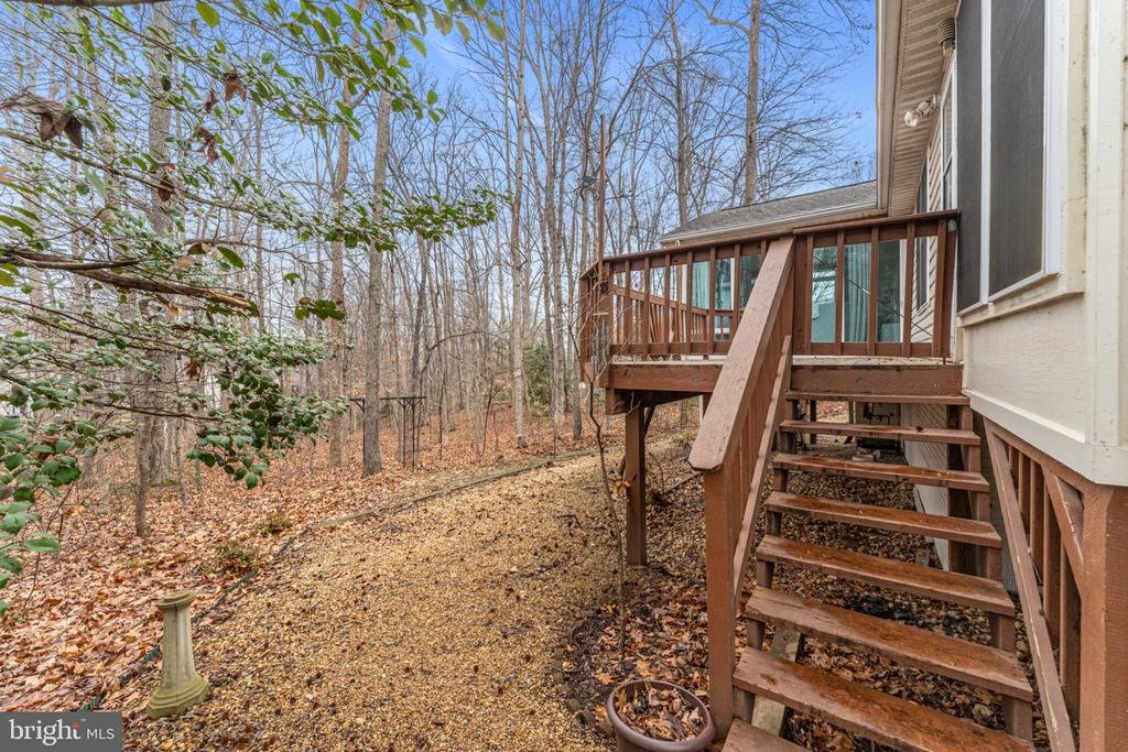 10111 OAT LANDS PL, FREDERICKSBURG, Virginia 22408, 3 Bedrooms Bedrooms, ,2 BathroomsBathrooms,Residential,10111 OAT LANDS PL,VASP2039518 MLS # VASP2039518