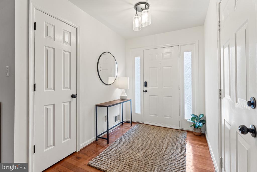 10111 OAT LANDS PL, FREDERICKSBURG, Virginia 22408, 3 Bedrooms Bedrooms, ,2 BathroomsBathrooms,Residential,10111 OAT LANDS PL,VASP2039518 MLS # VASP2039518