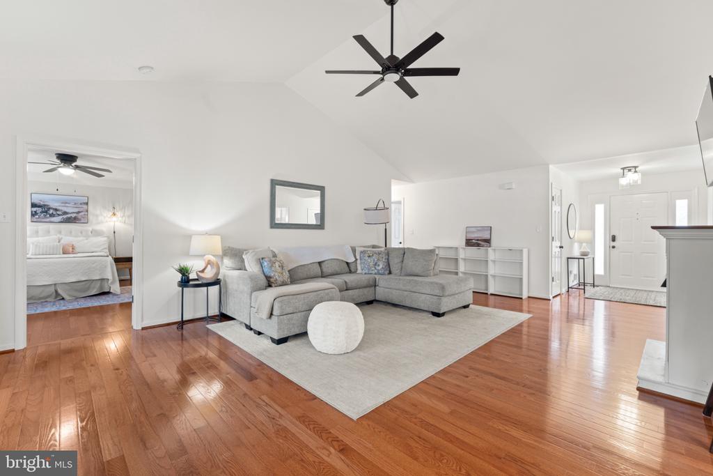 10111 OAT LANDS PL, FREDERICKSBURG, Virginia 22408, 3 Bedrooms Bedrooms, ,2 BathroomsBathrooms,Residential,10111 OAT LANDS PL,VASP2039518 MLS # VASP2039518