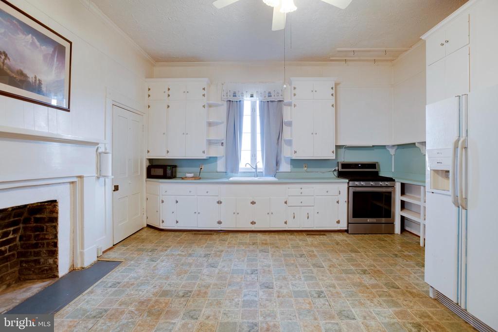 319 N MAIN ST, MADISON, Virginia 22727, 3 Bedrooms Bedrooms, ,1 BathroomBathrooms,Residential,319 N MAIN ST,VAMA2002626 MLS # VAMA2002626