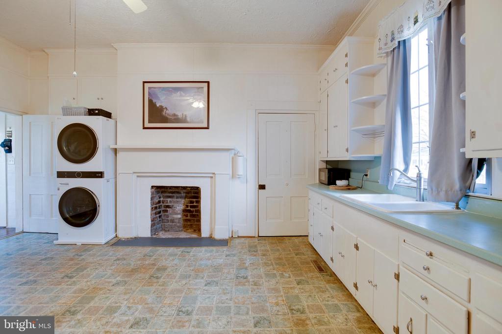 319 N MAIN ST, MADISON, Virginia 22727, 3 Bedrooms Bedrooms, ,1 BathroomBathrooms,Residential,319 N MAIN ST,VAMA2002626 MLS # VAMA2002626