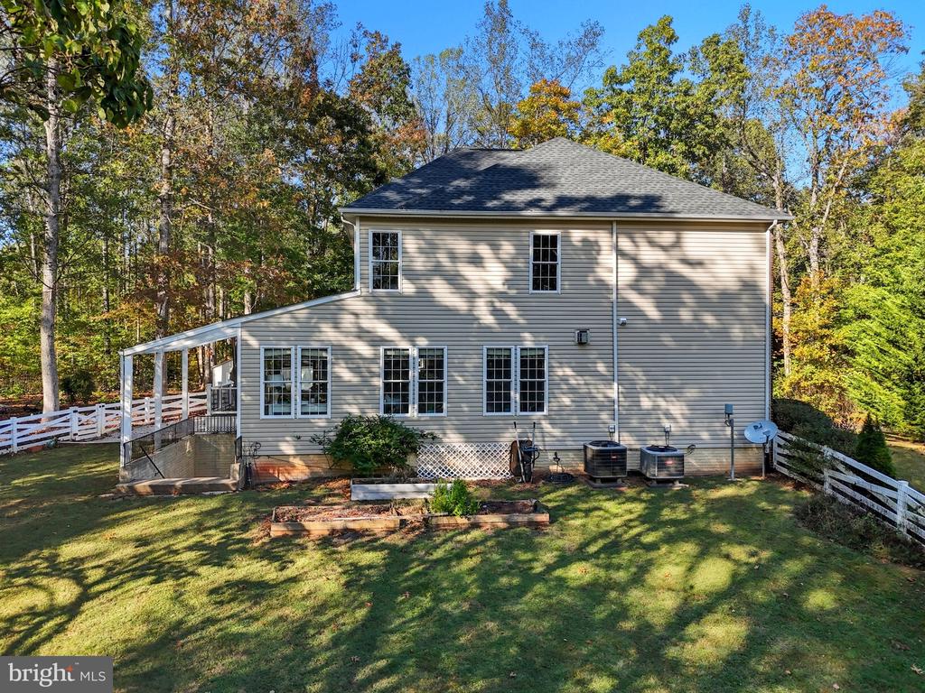 17201 HEATHER DAWN LN, BRANDY STATION, Virginia 22714, 4 Bedrooms Bedrooms, ,4 BathroomsBathrooms,Residential,17201 HEATHER DAWN LN,VACU2012792 MLS # VACU2012792