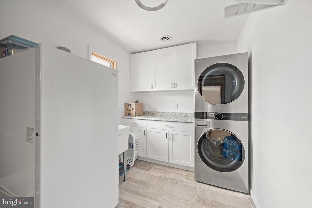 436 CASTLETON VIEW RD, CASTLETON, Virginia 22716, 4 Bedrooms Bedrooms, ,3 BathroomsBathrooms,Residential,436 CASTLETON VIEW RD,VARP2002506 MLS # VARP2002506