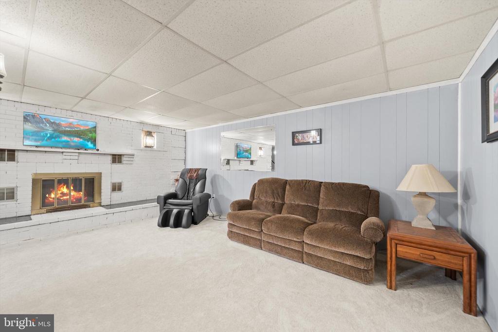 436 CASTLETON VIEW RD, CASTLETON, Virginia 22716, 4 Bedrooms Bedrooms, ,3 BathroomsBathrooms,Residential,436 CASTLETON VIEW RD,VARP2002506 MLS # VARP2002506