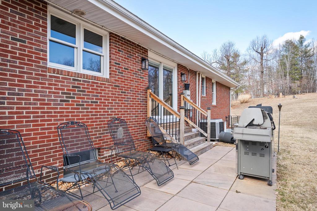 436 CASTLETON VIEW RD, CASTLETON, Virginia 22716, 4 Bedrooms Bedrooms, ,3 BathroomsBathrooms,Residential,436 CASTLETON VIEW RD,VARP2002506 MLS # VARP2002506