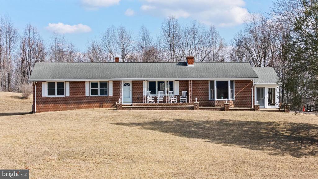 436 CASTLETON VIEW RD, CASTLETON, Virginia 22716, 4 Bedrooms Bedrooms, ,3 BathroomsBathrooms,Residential,436 CASTLETON VIEW RD,VARP2002506 MLS # VARP2002506