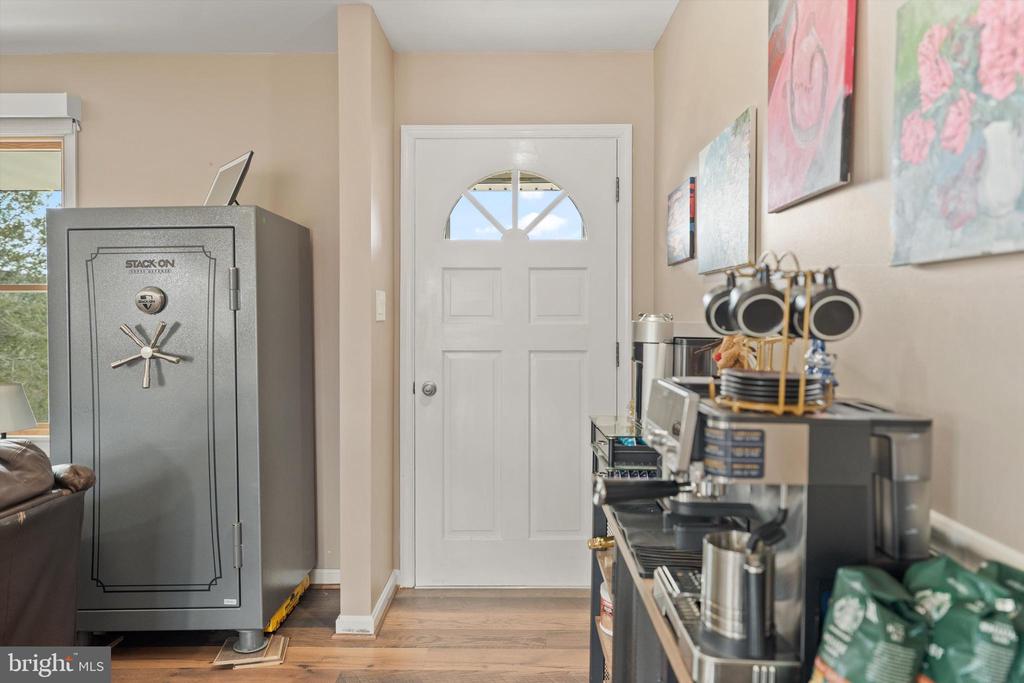 436 CASTLETON VIEW RD, CASTLETON, Virginia 22716, 4 Bedrooms Bedrooms, ,3 BathroomsBathrooms,Residential,436 CASTLETON VIEW RD,VARP2002506 MLS # VARP2002506